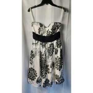 White House Black Market Black and White Floral Print Strapless Dress Sz 4 Trad